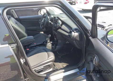 2016 Mini Hardtop Cooper z USA, uszkodzony, nr VIN WMWXU1C53G2D09475